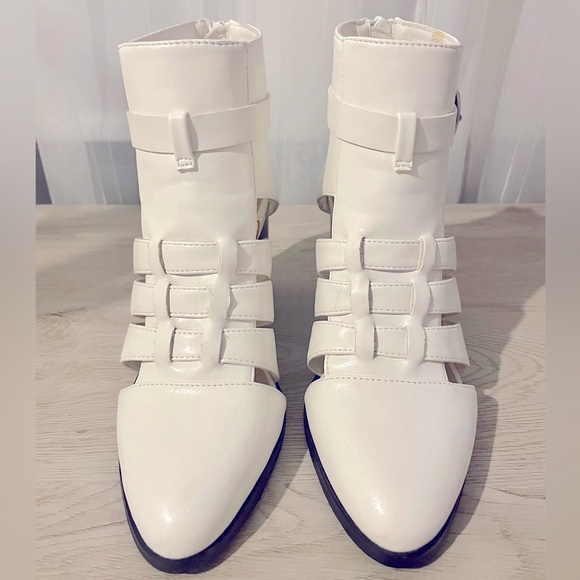 Forever21 Western High Heeled Boot - Picture 3 of 4